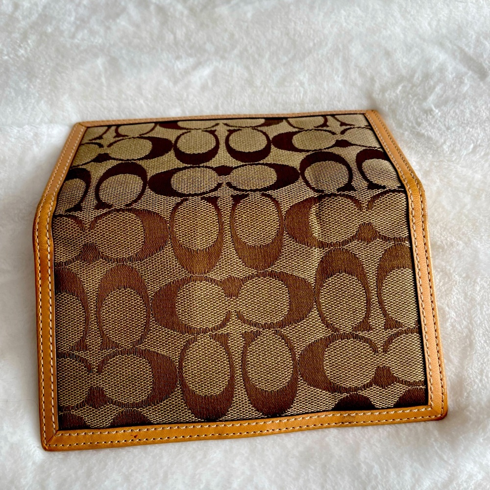 Coach check book